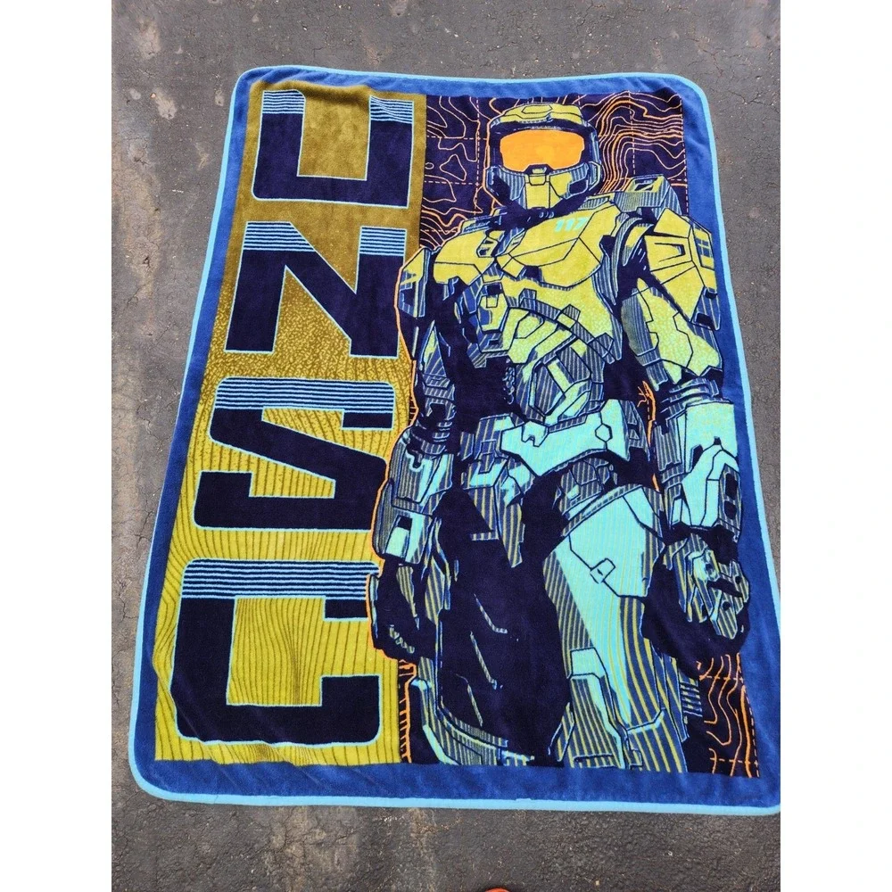 Halo UNSC Master Chief‎ Micro Plush Fleece Throw Blanket Wall Hanging Video Game